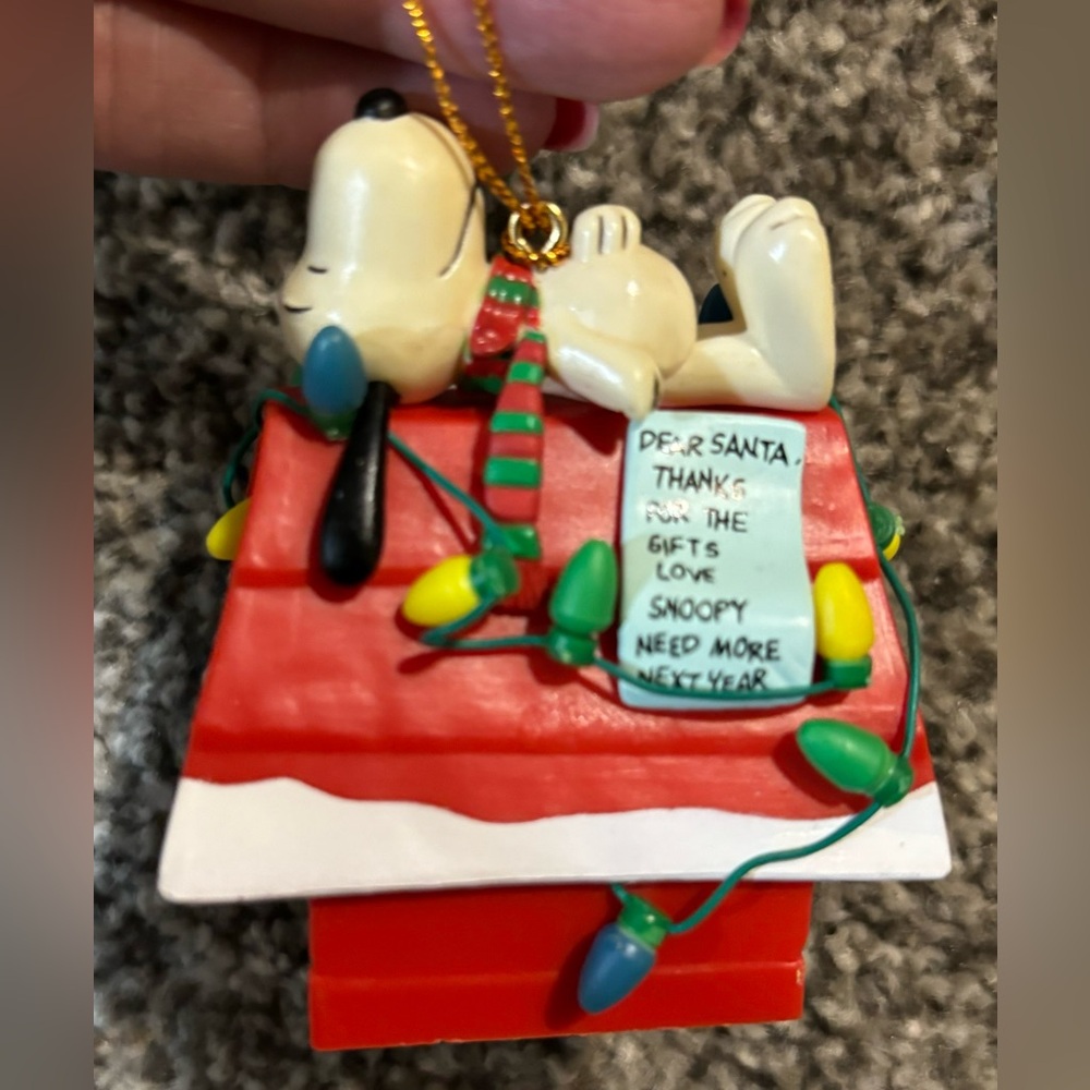 Kurt Adler Peanuts Snoopy On His Doghouse With Letter To Santa
